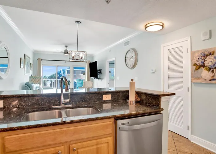 Crystal Tower 304 Amazing Amenities Apartment
