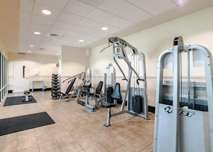 Crystal Tower 304 Amazing Amenities Apartment